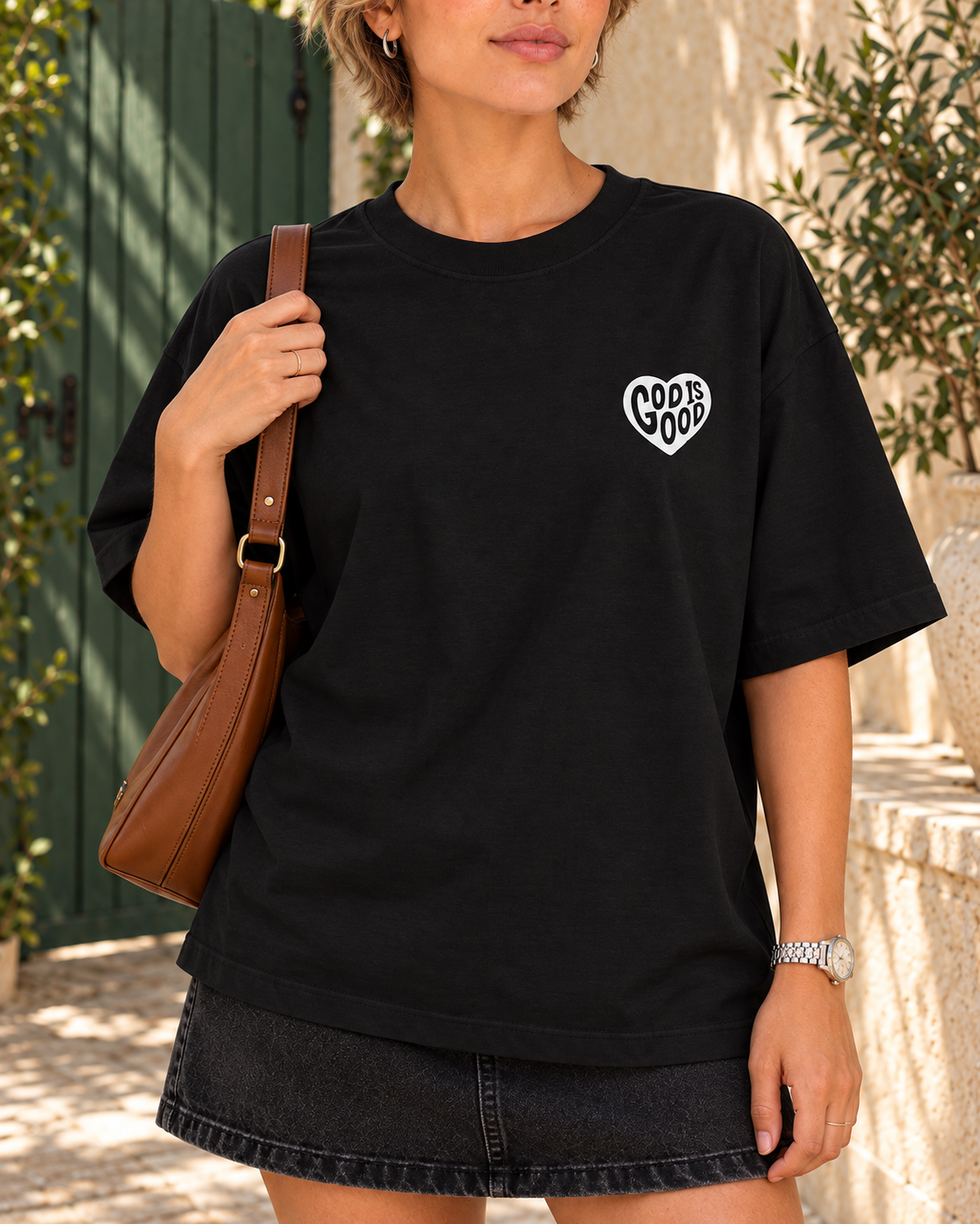 Remera Oversize "GOD IS GOOD"