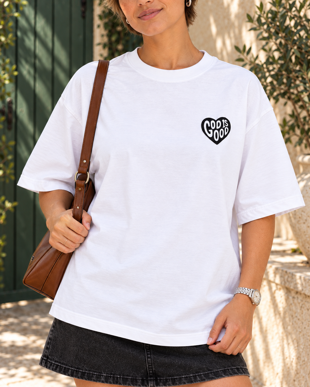 Remera Oversize "GOD IS GOOD"