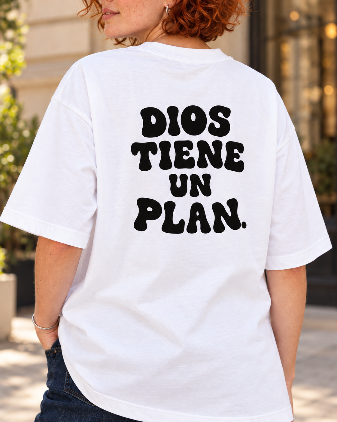 Remera Oversize "Dios tiene un plan"